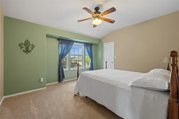 $2,250 | 304 Quarry Lane, Liberty Hill, TX 78642