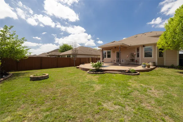 $2,250 | 304 Quarry Lane, Liberty Hill, TX 78642