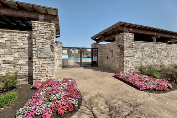 $2,250 | 304 Quarry Lane, Liberty Hill, TX 78642