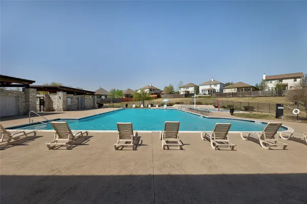 $2,250 | 304 Quarry Lane, Liberty Hill, TX 78642