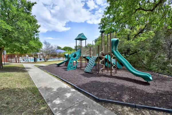 $2,250 | 304 Quarry Lane, Liberty Hill, TX 78642