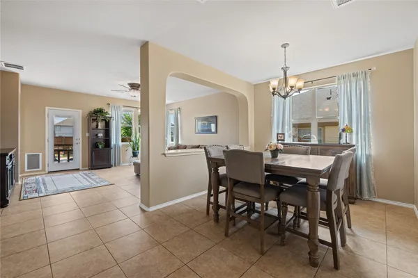 $2,250 | 304 Quarry Lane, Liberty Hill, TX 78642