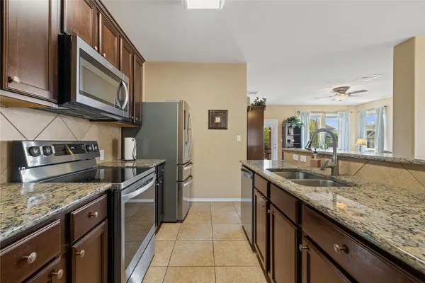 $2,250 | 304 Quarry Lane, Liberty Hill, TX 78642