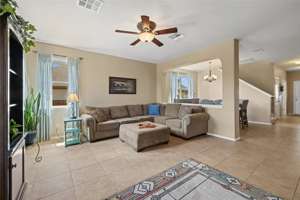 $2,250 | 304 Quarry Lane, Liberty Hill, TX 78642