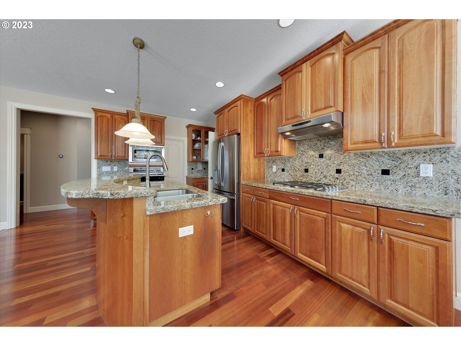 13340 Southeast Portland View Place Happy Valley, OR 97086 - Photo 15 of 47
