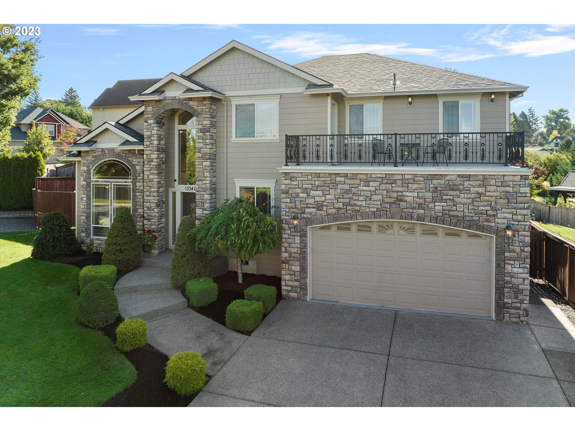 13340 Southeast Portland View Place Happy Valley, OR 97086 - Photo 2 of 47