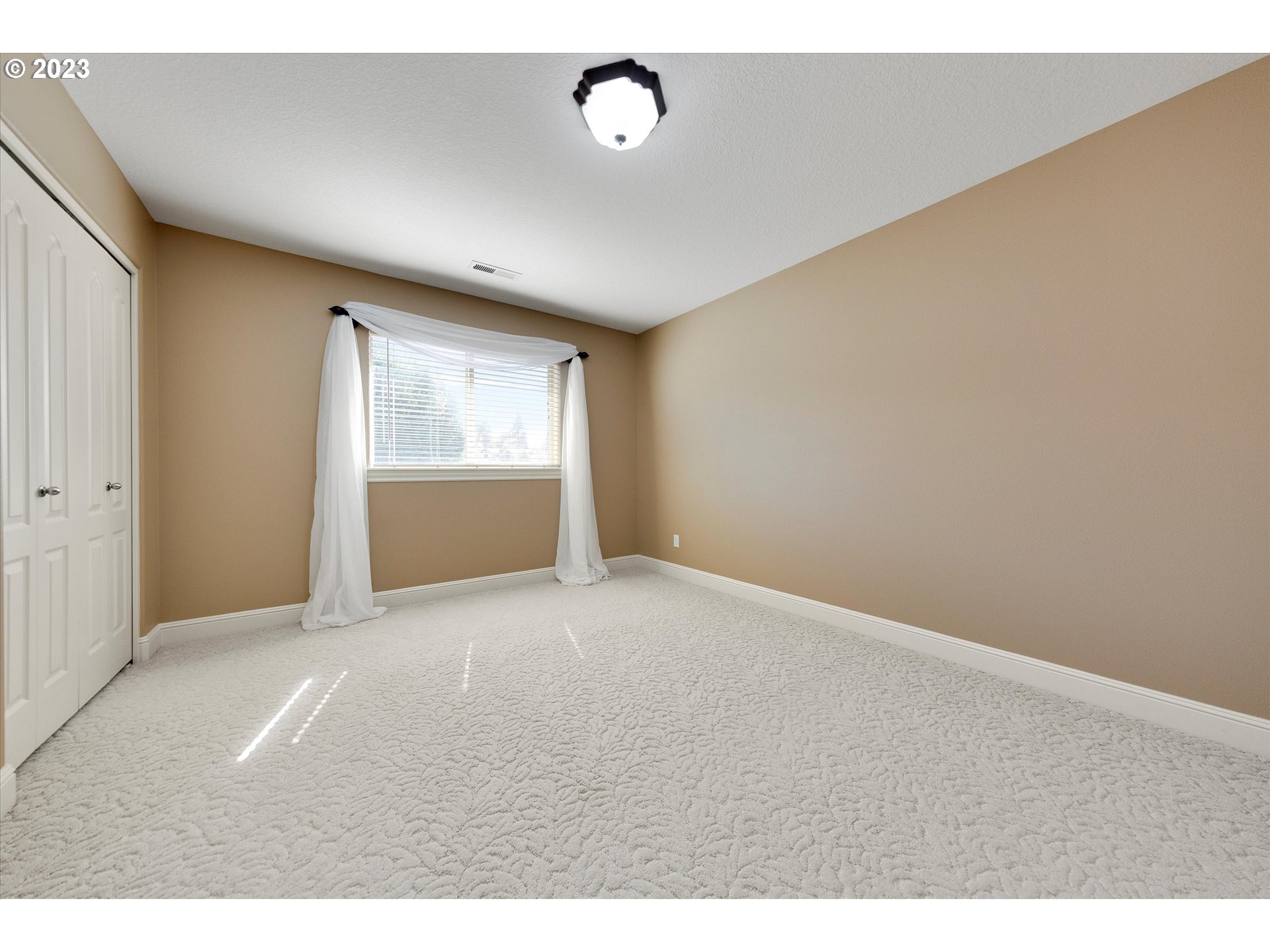 13340 Southeast Portland View Place Happy Valley, OR 97086 - Photo 32 of 47
