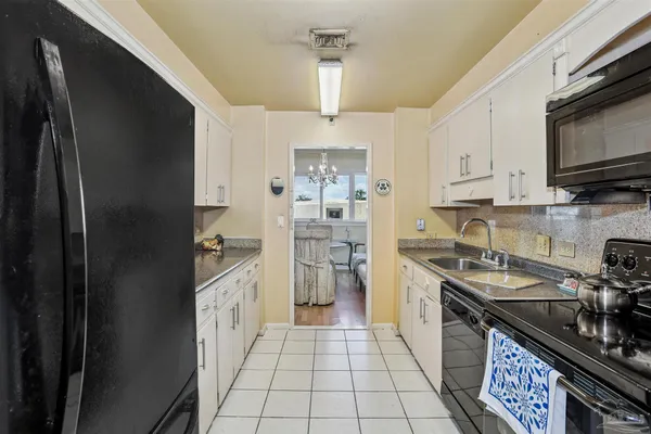 $150,000 | 825 Bayshore Drive, Unit 302, Pensacola, FL 32507