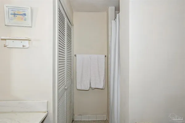 $150,000 | 825 Bayshore Drive, Unit 302, Pensacola, FL 32507