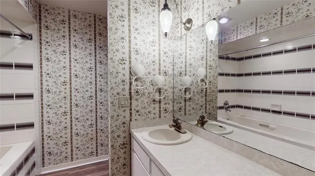 $750,000 | 13 Hermosa Drive, Eustis, FL 32726