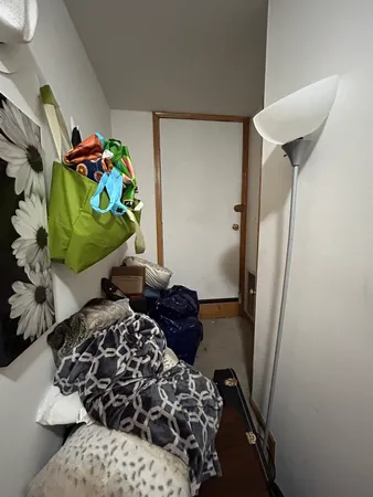 $2,995 | 628 West Patterson Avenue, Unit 1E, Chicago, IL 60613