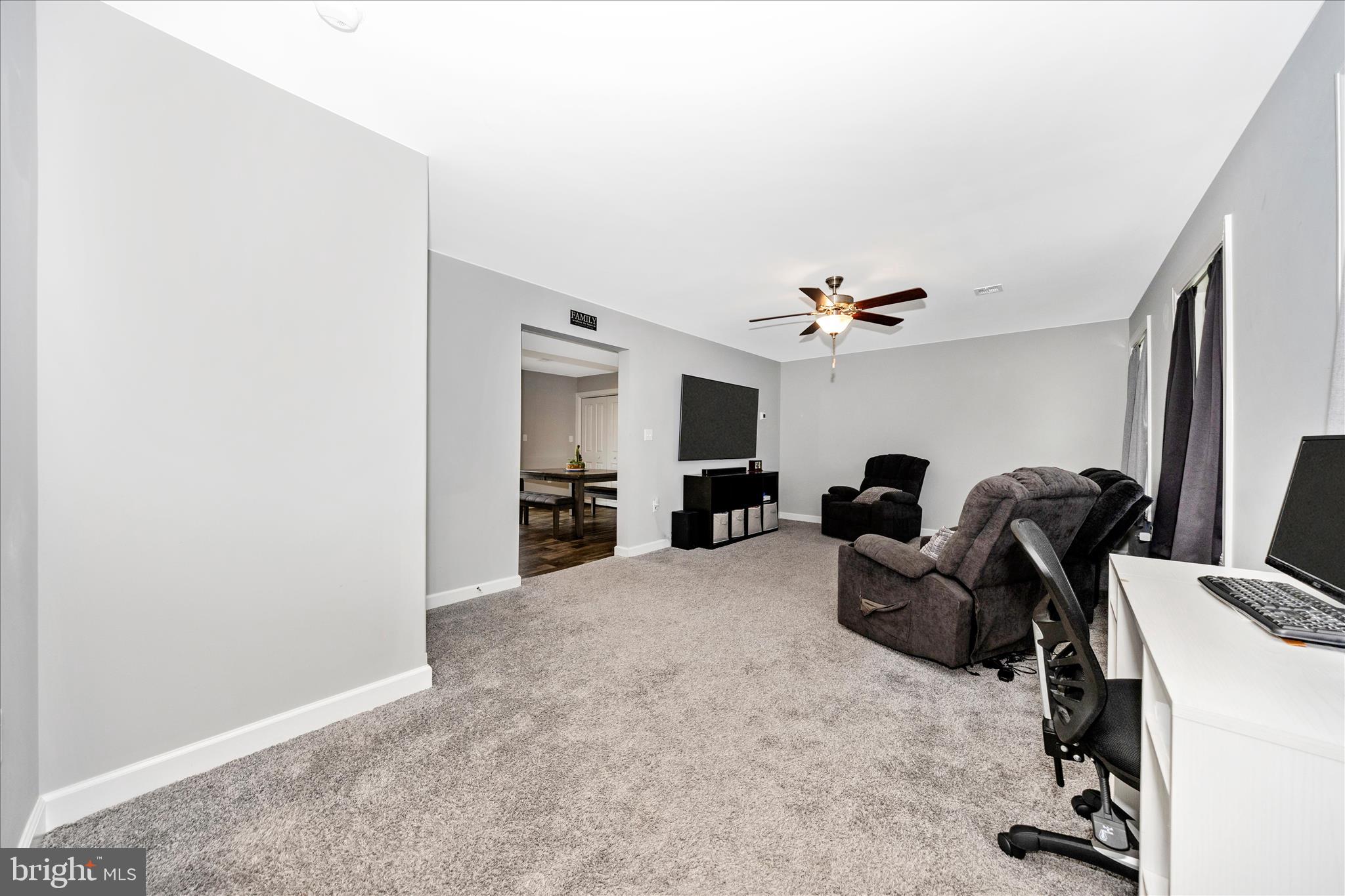 6060 Orrstown Road Orrstown, PA 17244 - Photo 4 of 56 Living Room