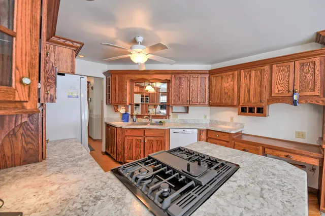 $699,900 | 11678 East Grand River Avenue, Portland, MI 48875