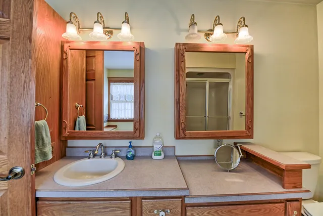 $699,900 | 11678 East Grand River Avenue, Portland, MI 48875