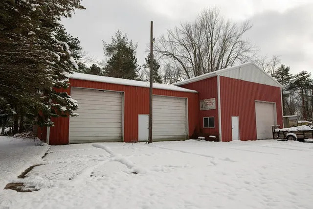 $699,900 | 11678 East Grand River Avenue, Portland, MI 48875