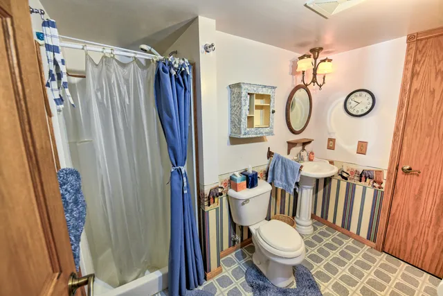 $699,900 | 11678 East Grand River Avenue, Portland, MI 48875