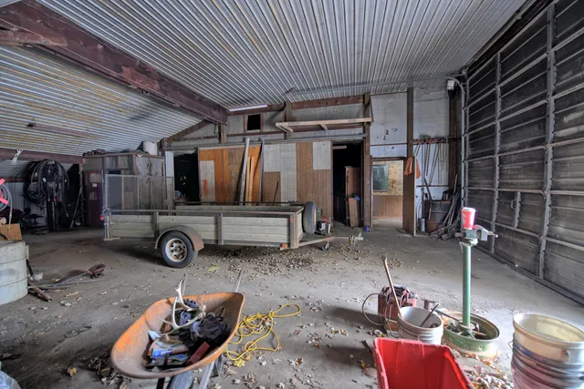 $699,900 | 11678 East Grand River Avenue, Portland, MI 48875