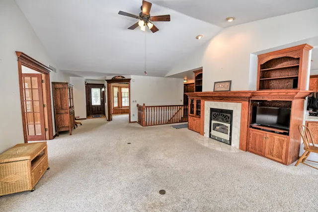 $699,900 | 11678 East Grand River Avenue, Portland, MI 48875