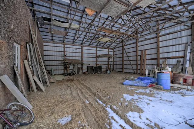 $699,900 | 11678 East Grand River Avenue, Portland, MI 48875