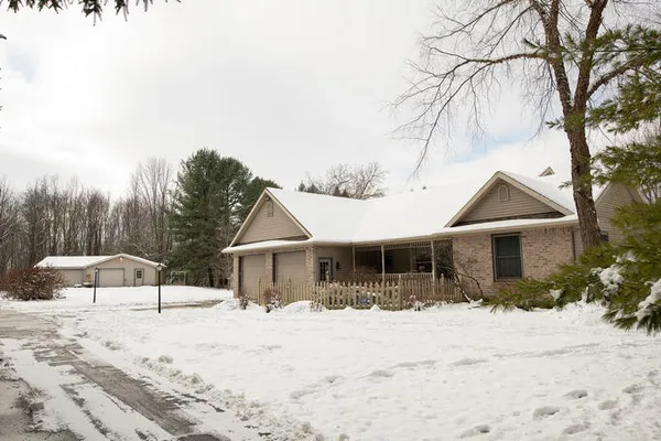 $649,900 | 11678 East Grand River Avenue, Portland, MI 48875