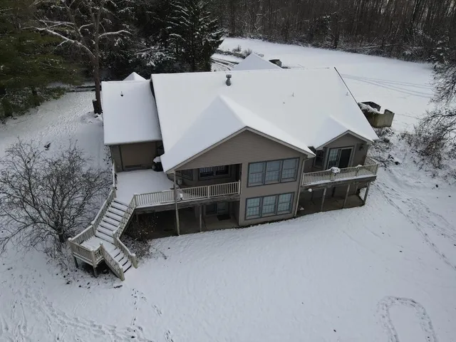 $699,900 | 11678 East Grand River Avenue, Portland, MI 48875