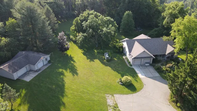 $699,900 | 11678 East Grand River Avenue, Portland, MI 48875