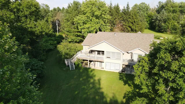 $699,900 | 11678 East Grand River Avenue, Portland, MI 48875