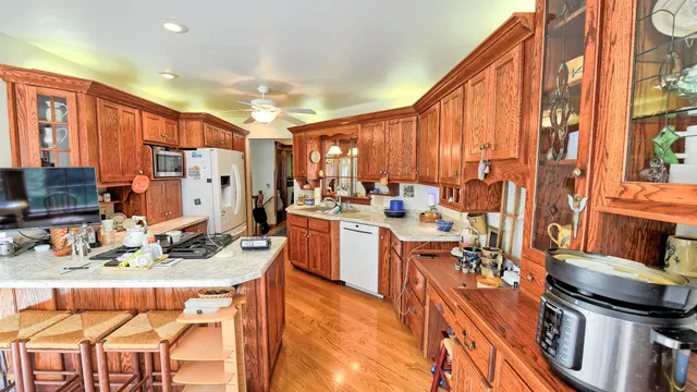 $699,900 | 11678 East Grand River Avenue, Portland, MI 48875