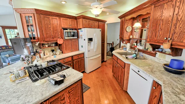 $699,900 | 11678 East Grand River Avenue, Portland, MI 48875