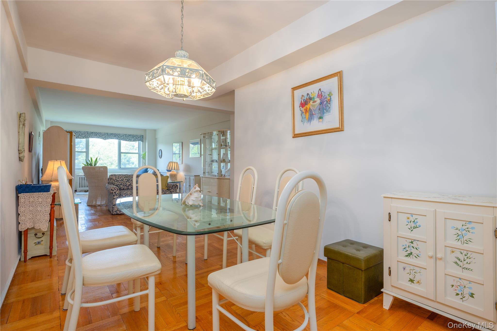 900 Palmer Road, Unit 6D Bronxville, NY 10708 - Photo 11 of 24 Dining area