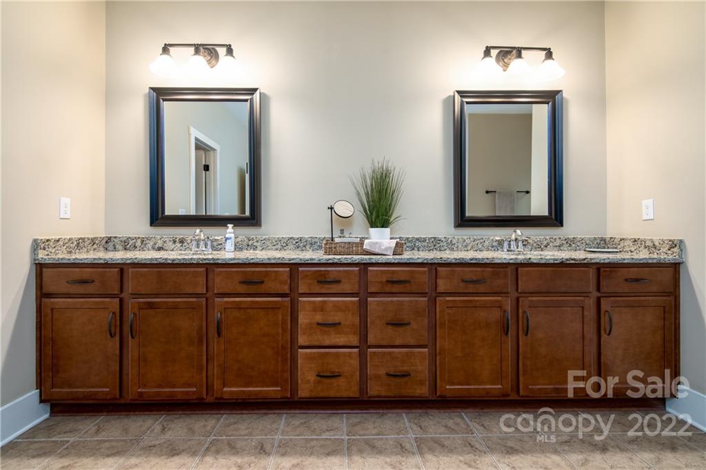 1133 Angelica Lane Tega Cay, SC 29708 - Photo 27 of 46 Gallery Image 27