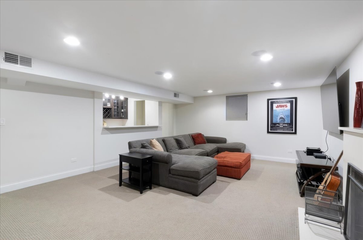 431 Sheridan Road Kenilworth, IL 60043 - Photo 43 of 62 Gallery Image 43