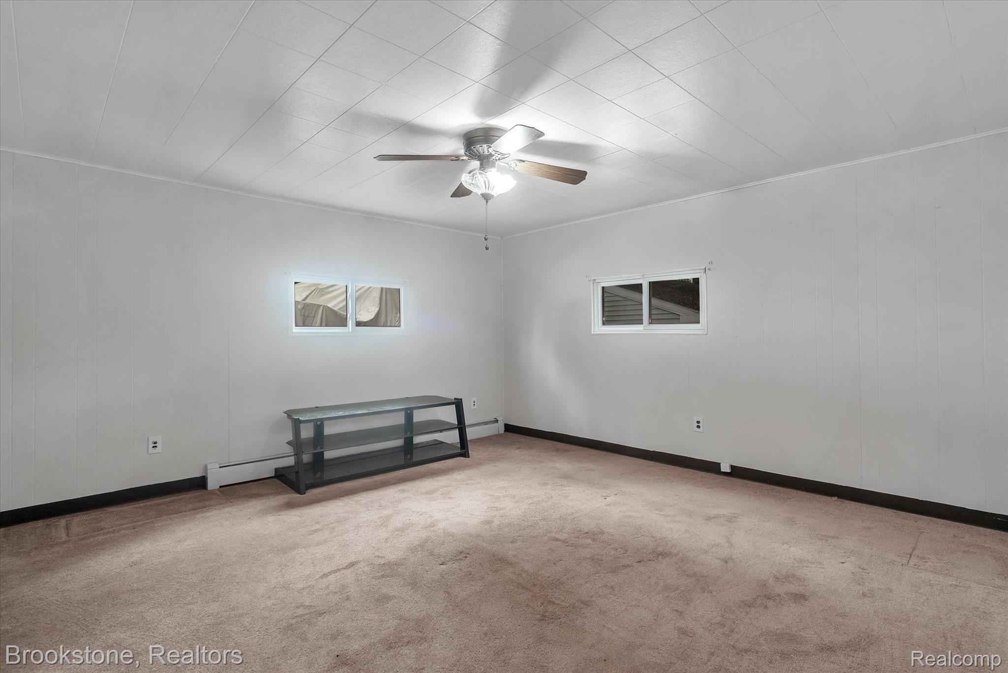 3740 John R Road Rochester, MI 48307 - Photo 17 of 33 17-3740-John-R-Rd-WindowStill-Real-Estate-Photography-17.jpg