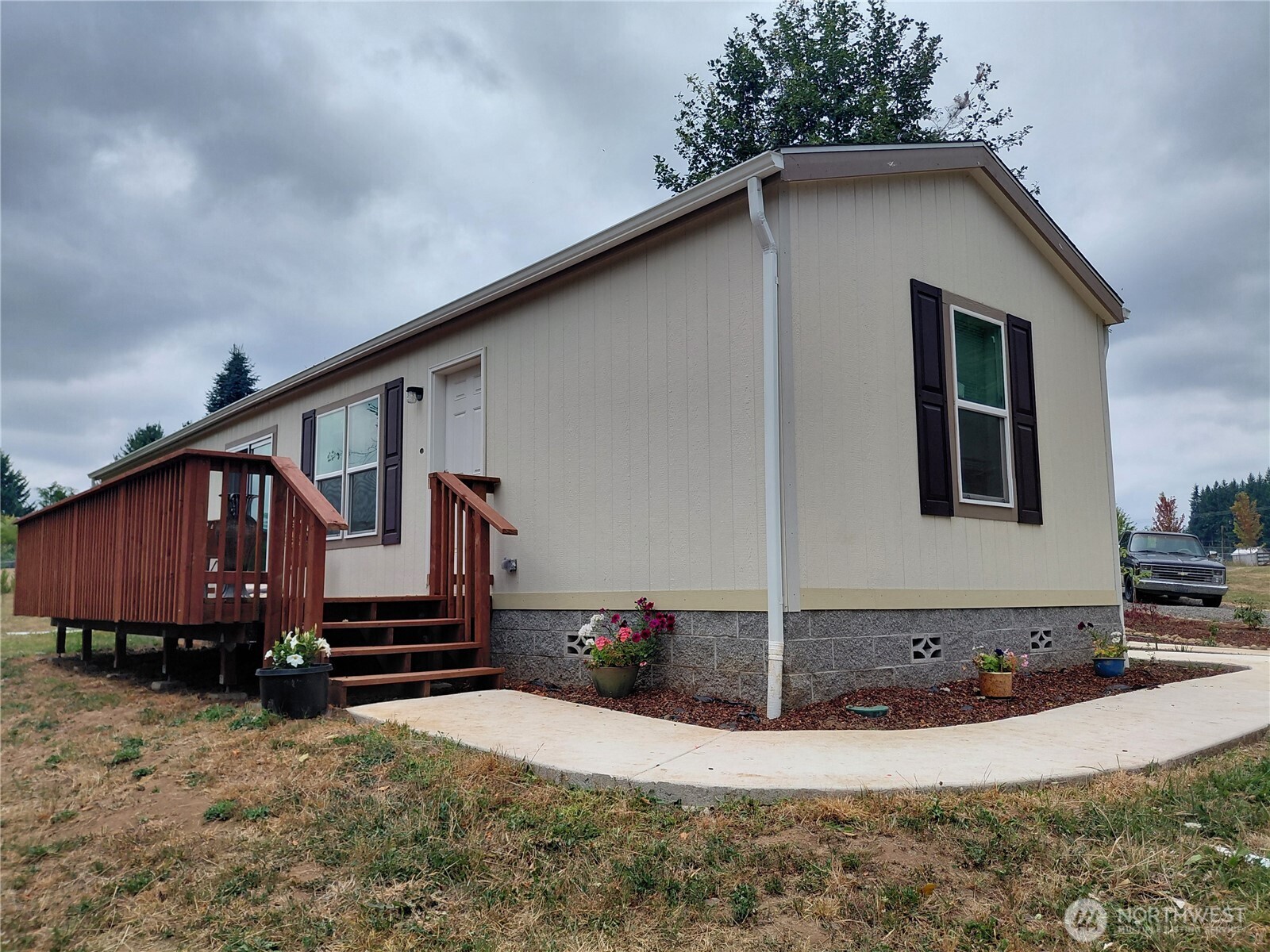 927 Cinebar Road Cinebar, WA 98533 - Photo 16 of 31 a front view of a house with a yard
