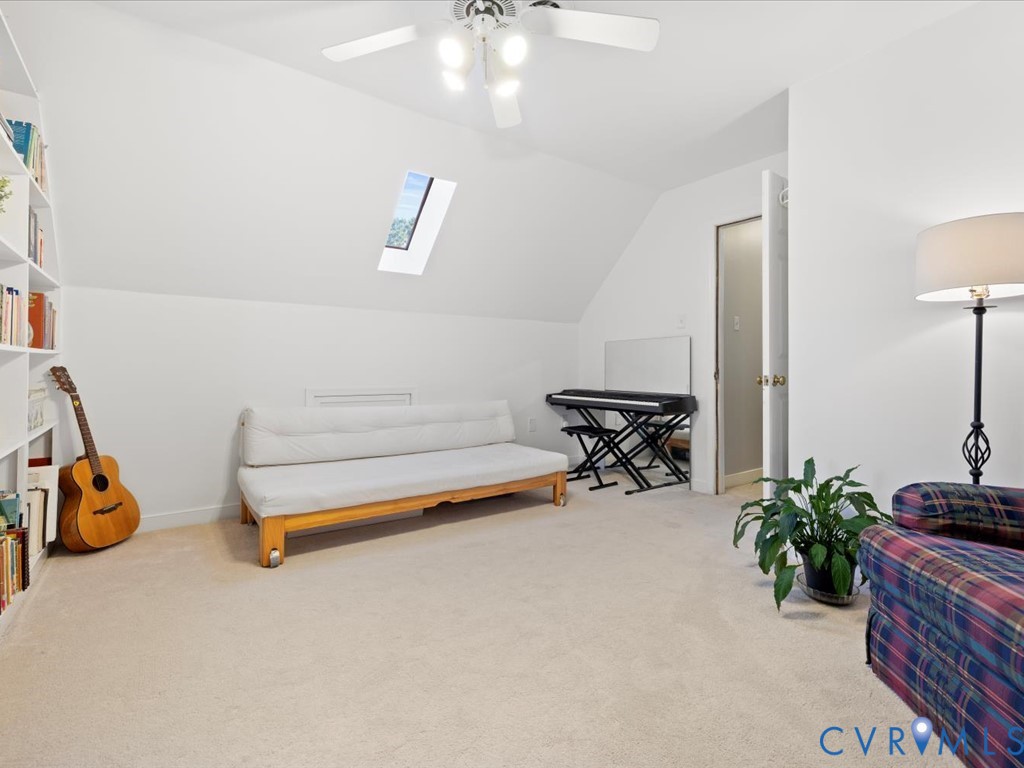 5309 Rock Harbour Road Midlothian, VA 23112 - Photo 29 of 47 a view of a room with gym equipment