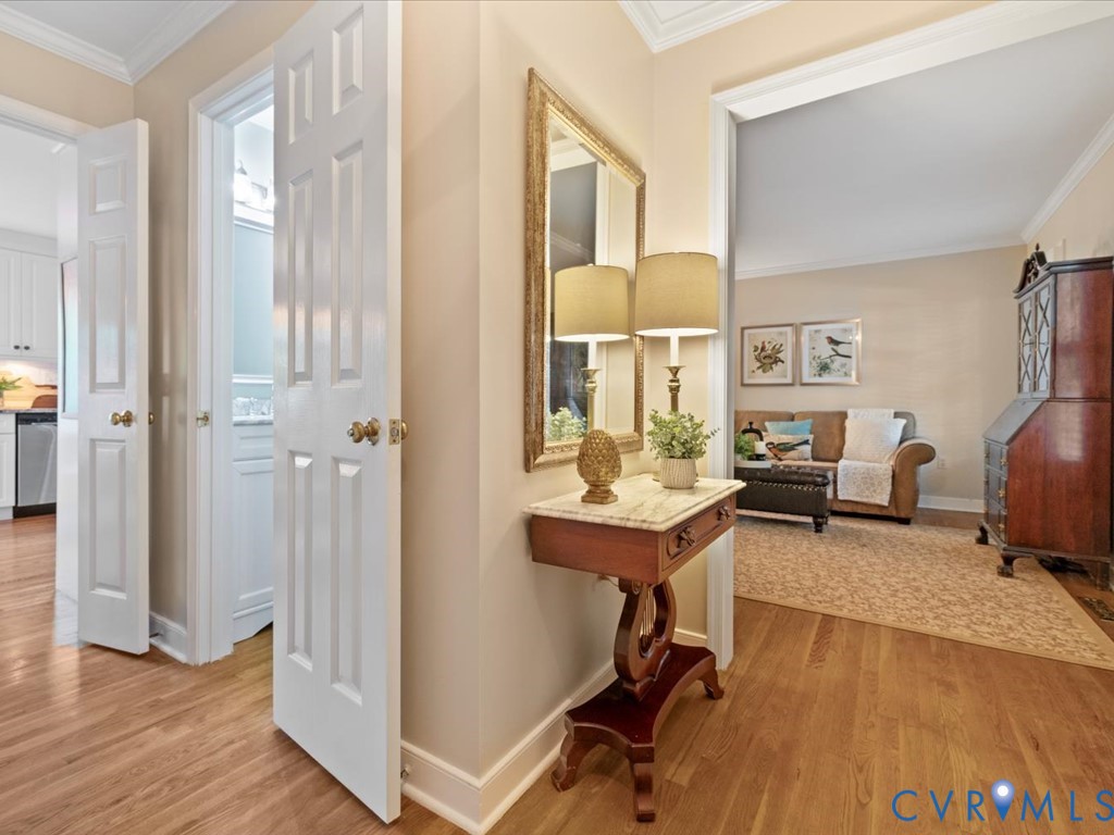 5309 Rock Harbour Road Midlothian, VA 23112 - Photo 4 of 47 a view of a room with gym equipment