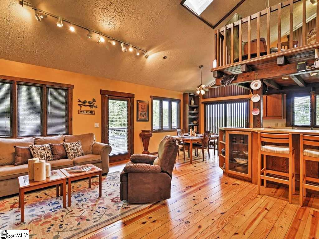 20 River Ridge Road Marietta, SC 29661 - Photo 5 of 24