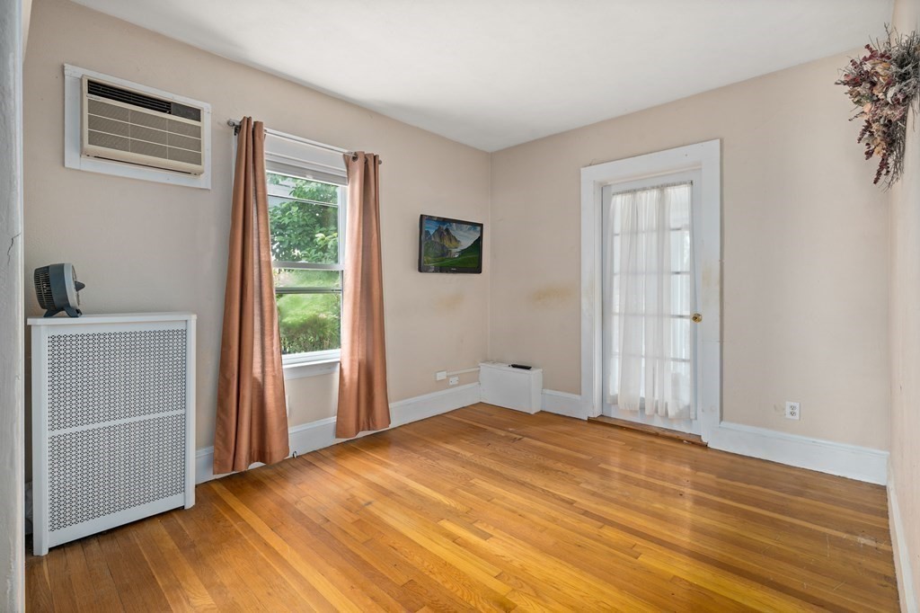 100 Windsor Road Medford, MA 02155 - Photo 11 of 31 Gallery Image 11