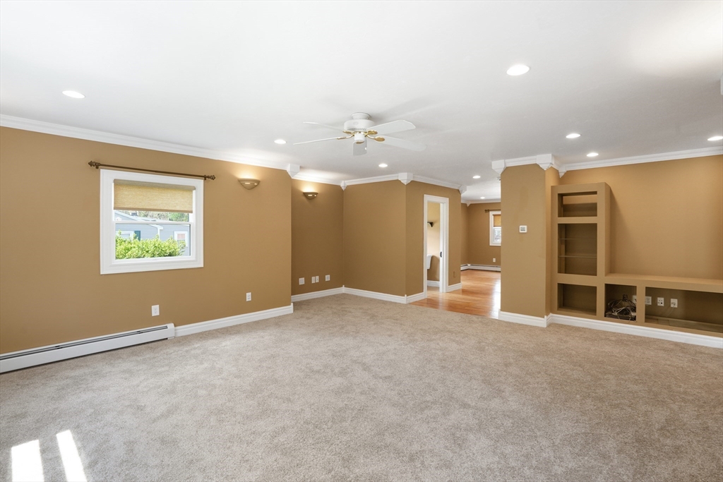 56 Chipaway Road Freetown, MA 02717 - Photo 15 of 38