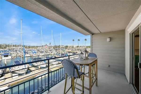 $988,888 | 1202 North Pacific Street, Unit 206B, Oceanside, CA 92054
