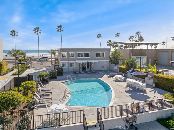 $988,888 | 1202 North Pacific Street, Unit 206B, Oceanside, CA 92054