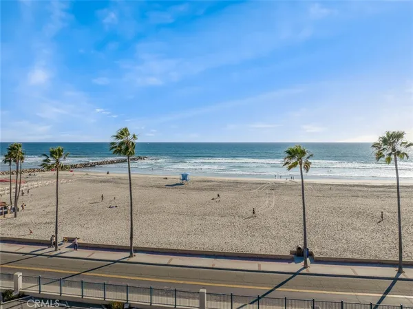 $988,888 | 1202 North Pacific Street, Unit 206B, Oceanside, CA 92054