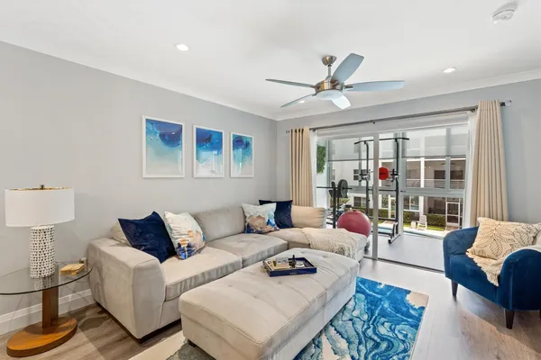 $420,000 | 1461 South Ocean Boulevard, Unit 226, Lauderdale-by-the-Sea, FL 33062