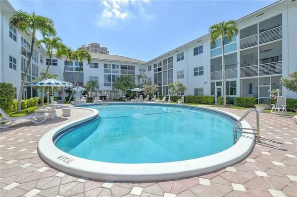 $420,000 | 1461 South Ocean Boulevard, Unit 226, Lauderdale-by-the-Sea, FL 33062