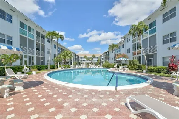$420,000 | 1461 South Ocean Boulevard, Unit 226, Lauderdale-by-the-Sea, FL 33062