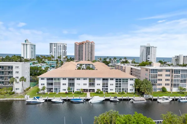 $420,000 | 1461 South Ocean Boulevard, Unit 226, Lauderdale-by-the-Sea, FL 33062