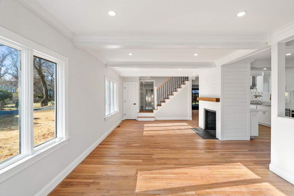 76 Speen Street Natick, MA 01760 - Photo 4 of 42