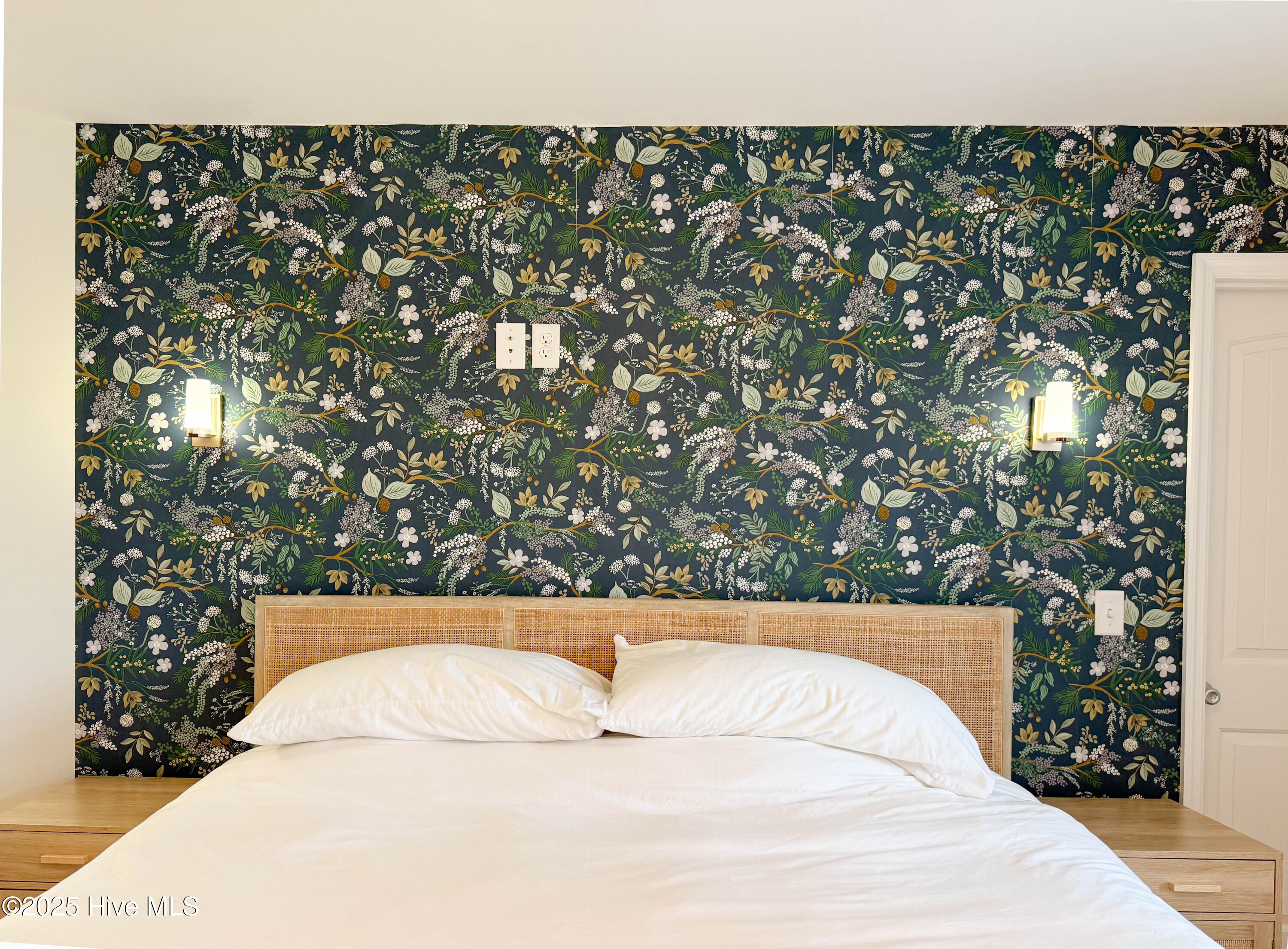 201 Willa's Court Holly Ridge, NC 28445 - Photo 36 of 77 Stunning Wall Treatment