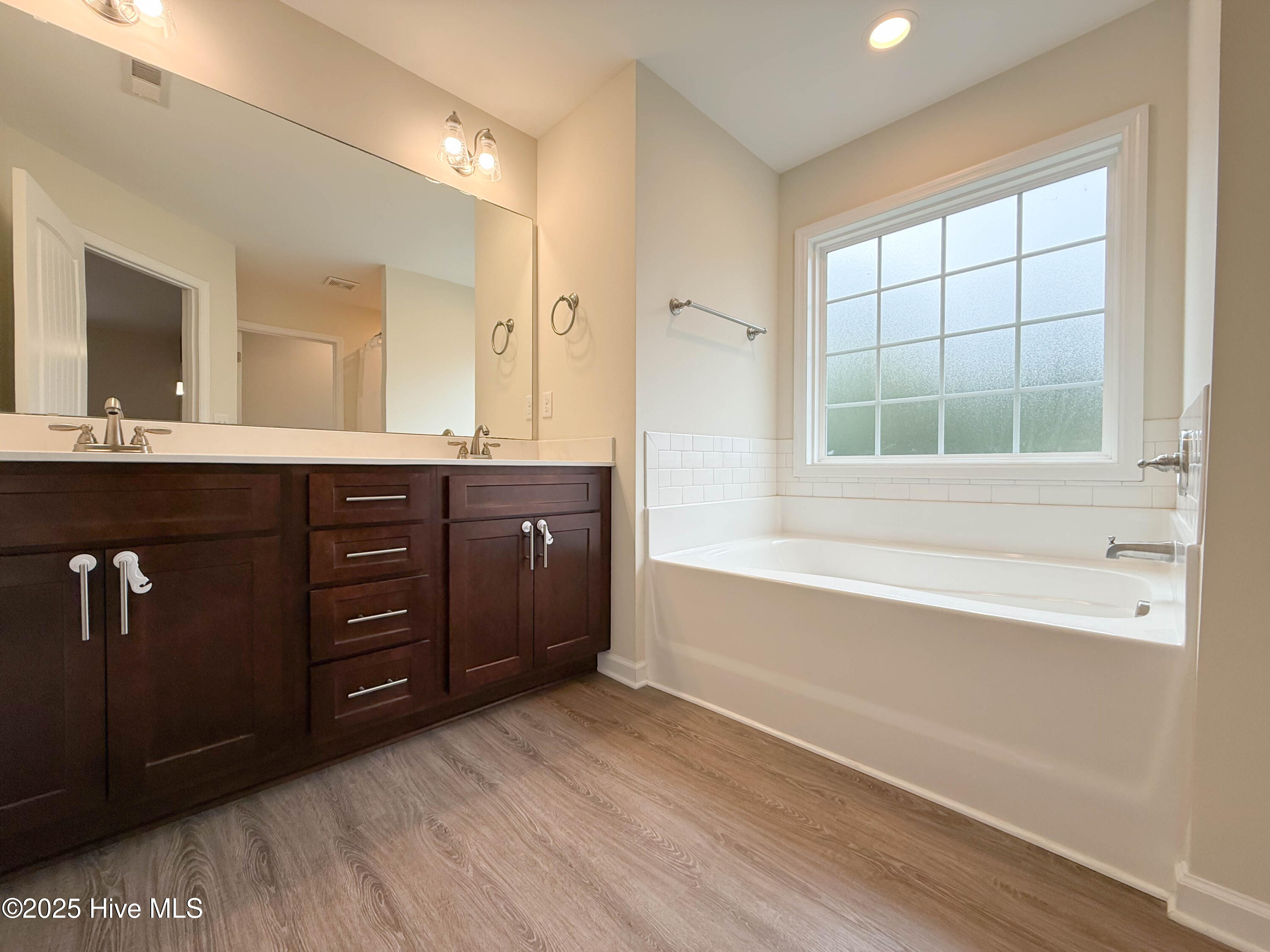 201 Willa's Court Holly Ridge, NC 28445 - Photo 37 of 77 Primary Bath