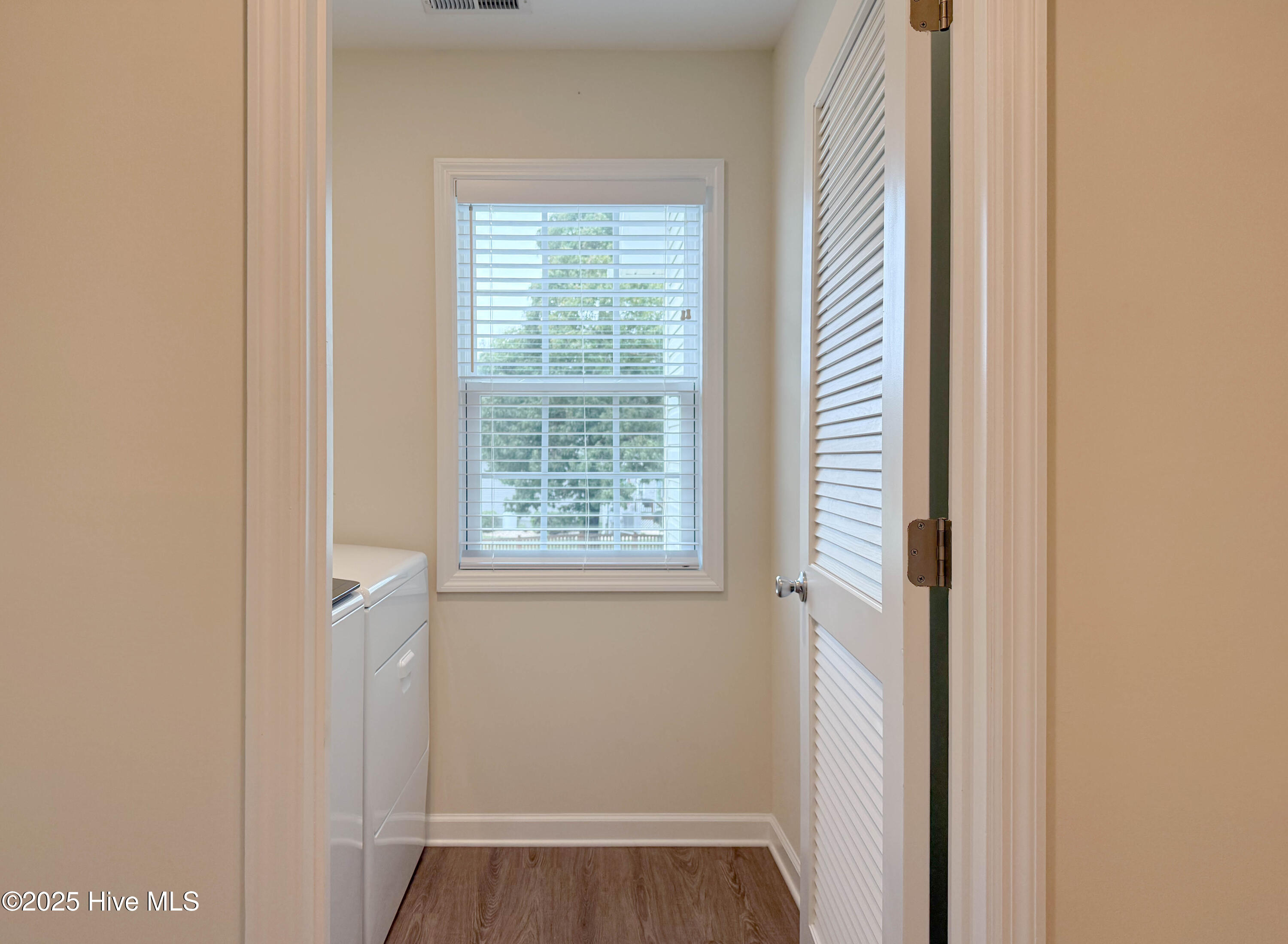 201 Willa's Court Holly Ridge, NC 28445 - Photo 50 of 77 Laundry Room